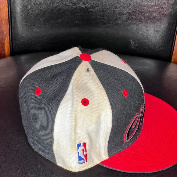 Chicago bulls Mitchell & Ness hat - Picture 2 of 7